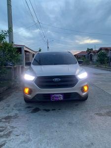 Vendo Camioneta Ford Escape 2018