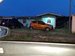 Alquilo casa  en la barriada la unión pocri de aguadulce