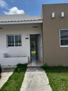 Alquiler de Residencia en Las Cumbres, Villa Grecia - $550/mes Incluye Mantenimiento